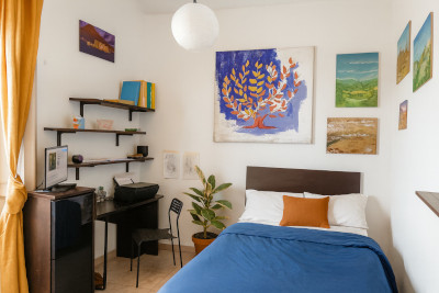 Camera con spazio studio